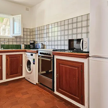 Three Bedroom Town House In Altos De * מארבלה