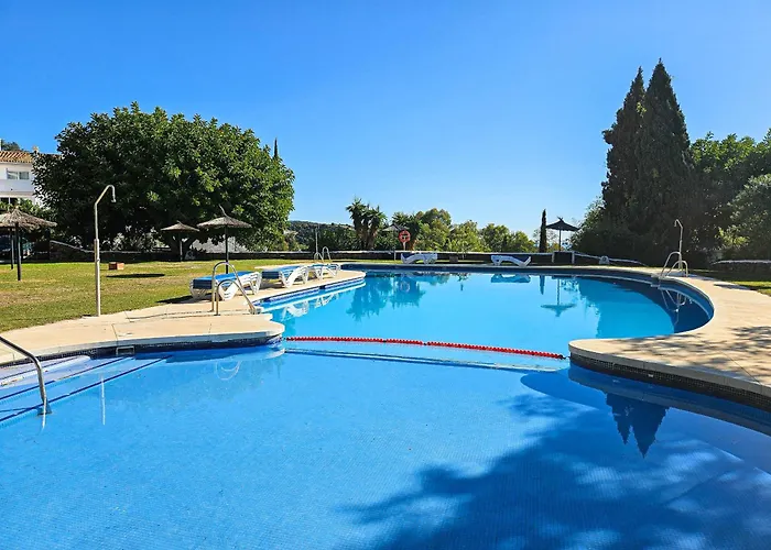 Three Bedroom Town House In Altos De * Marbella