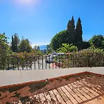Сasa de vacaciones Three Bedroom Town House In Altos De