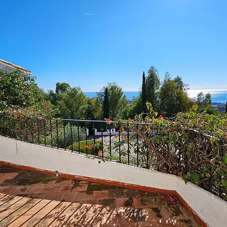 Three Bedroom Town House In Altos De *