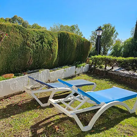 Three Bedroom Town House In Altos De Будинок відпочинку Марбелья