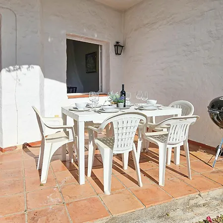 بيت للعطل Three Bedroom Town House In Altos De *