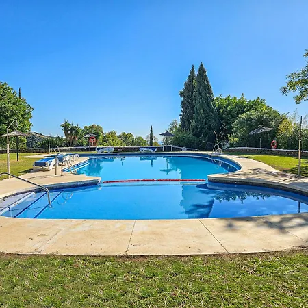 بيت للعطل Three Bedroom Town House In Altos De *