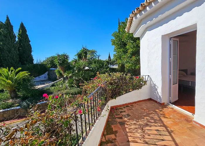 Nyaraló Three Bedroom Town House In Altos De *