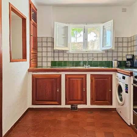 Three Bedroom Town House In Altos De Casa de Férias