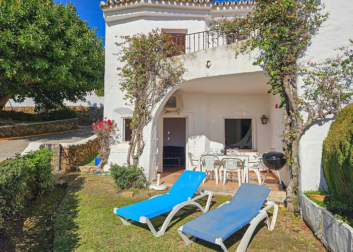 Casa de Férias Three Bedroom Town House In Altos De *