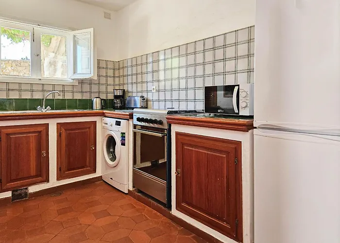 Three Bedroom Town House In Altos De * Marbella