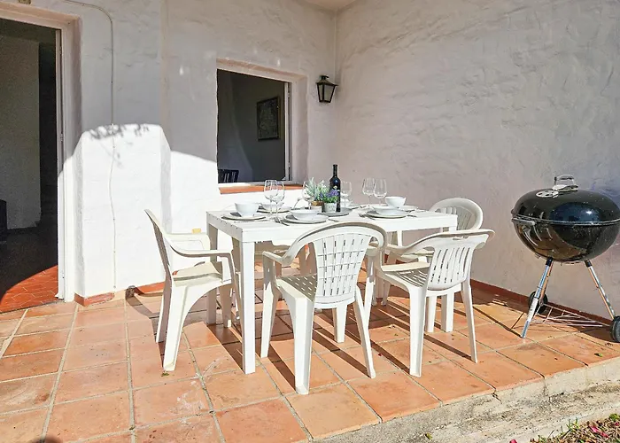 Casa de Férias Three Bedroom Town House In Altos De *